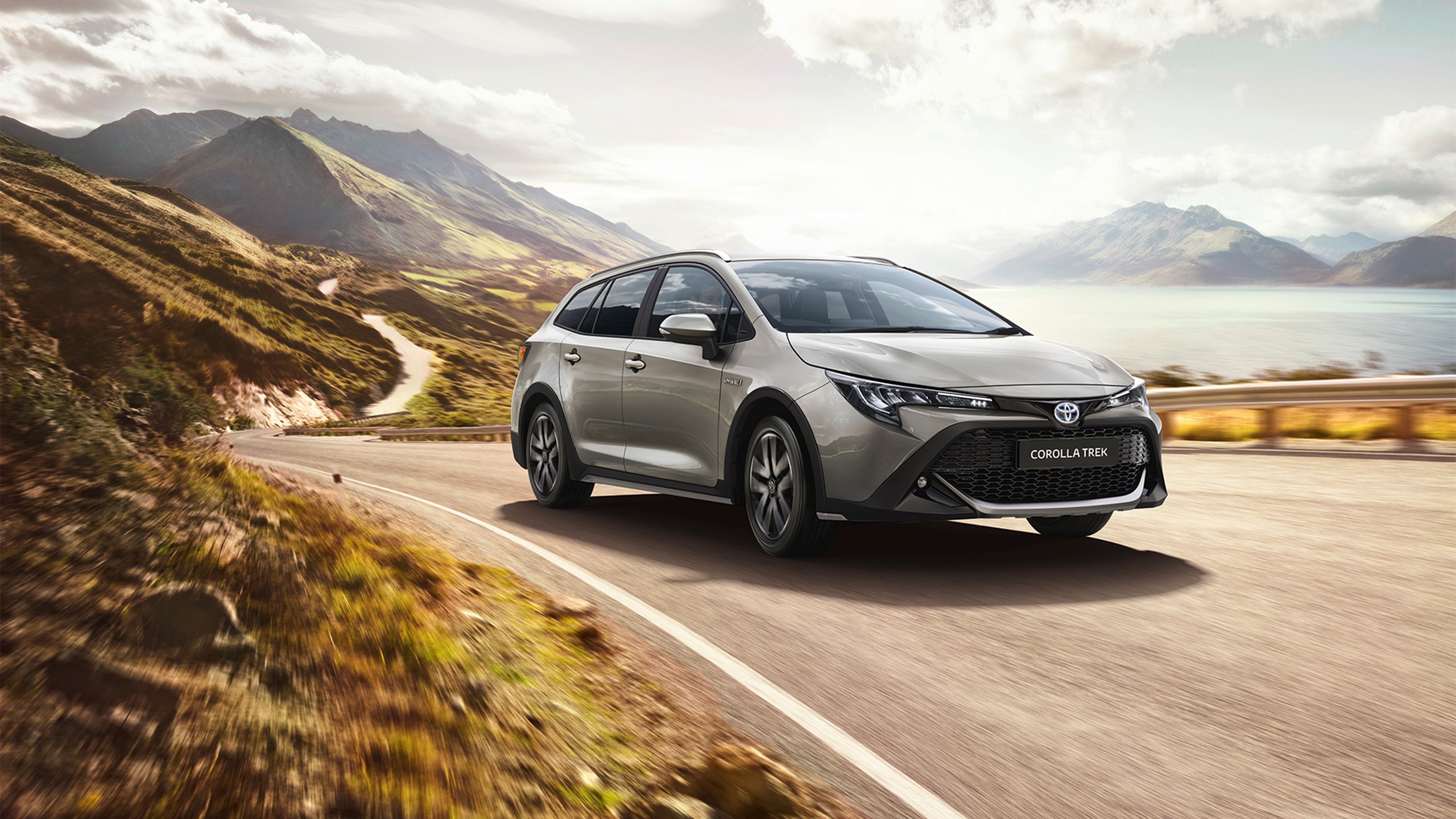 2020 Corolla Touring Sports Bjerge 1900X1069
